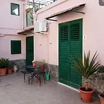 Casa Maya Ognina Sea Cannizzaro